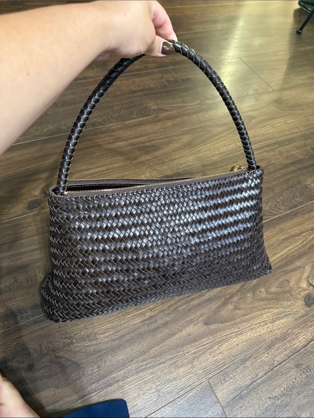 NWT Madewell The Signature Woven Zip Top Shoulder Bag in Coffee Bean - Picture 11 of 12